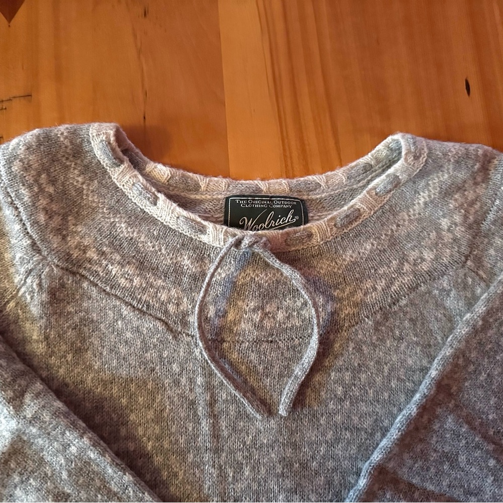 🐑🩶Woolrich grey and white intarsia wool blend sweater, size Large